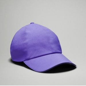 Lululemon WMNS fast and free running hat. OS. Light electric indigo.